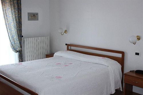 Hotel Solaris Giulianova Eksteriør billede